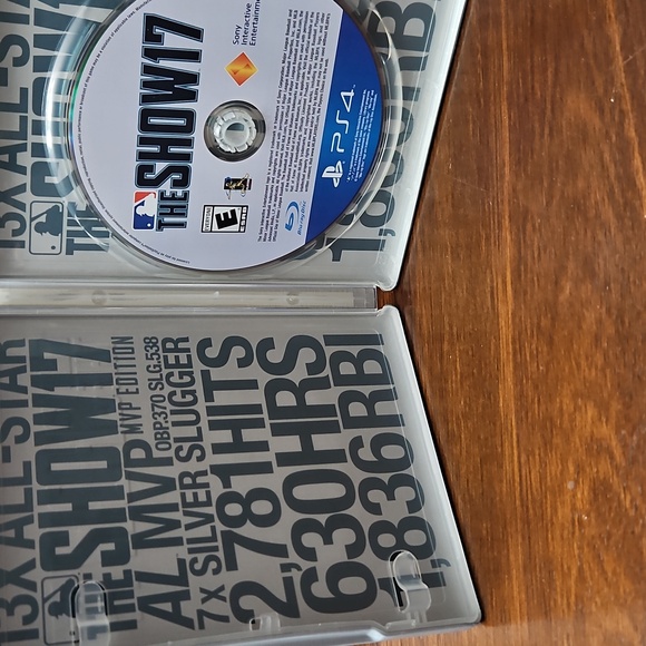 MLB The Show 17 Signature Edition (Metal Case With MLB 14 - Picture 5 of 12